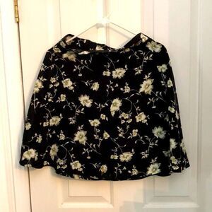 Juniors floral mini skirt  